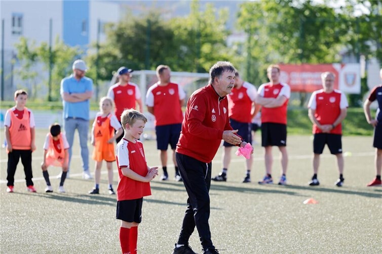 Die anwesenden Jugendtrainer konnten zahlreiche wertvolle Eindrücke sammeln.