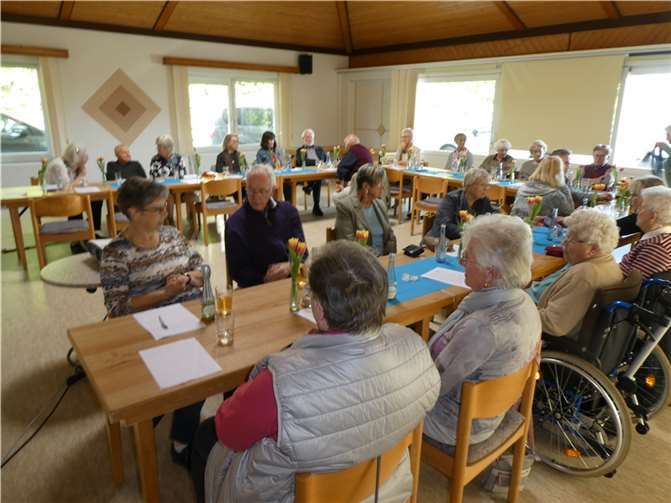 Die anwesenden Senioren genossen das schöne Beisammensein.  Foto: privat
