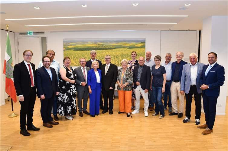 Die ausgeschiedenen Mandatsträger bringen es zusammen auf zahlreiche Jahre Kreistagserfahrung. Foto: Kreisverwaltung MYM/Morcinek