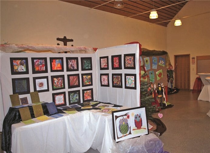 Die ausgestellten Exponate wurden von den Schülerinnen und Schülern der ersten bis zehnten Klasse angefertigt.Privat