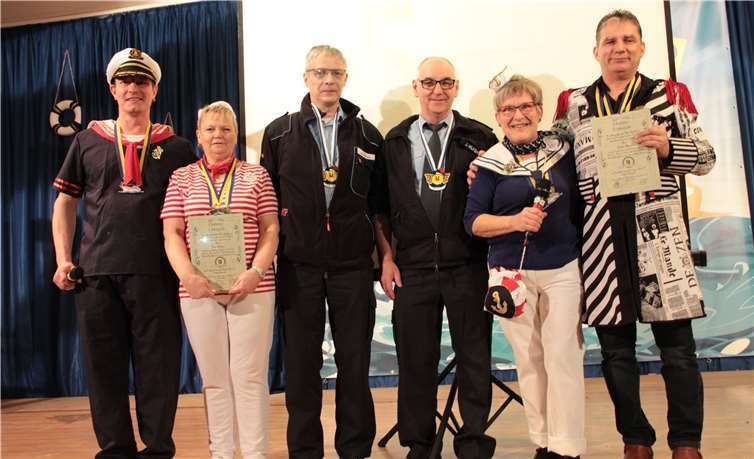 Die ausgezeichneten Ordensträger.