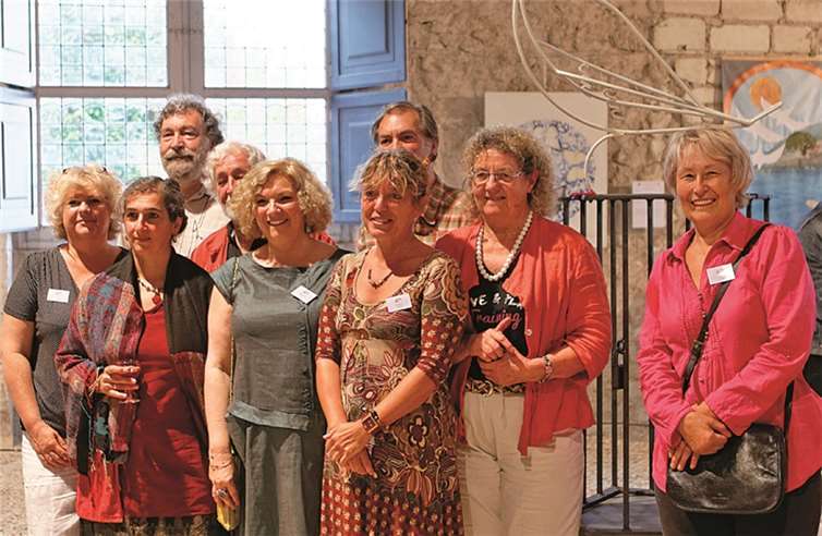 Die ausstellenden Künstlerinnen und Künstler.