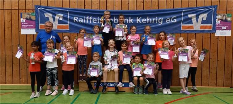 Die begeisterten Kinder bei der Siegerehrung.Fotos: privat