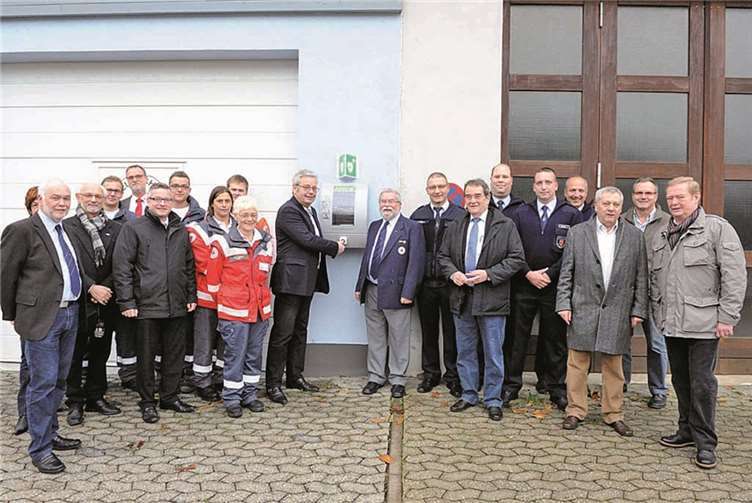 Die beiden Defibrillatoren in Treis und Karden sind frei zugänglich und von Laien bedienbar. privat