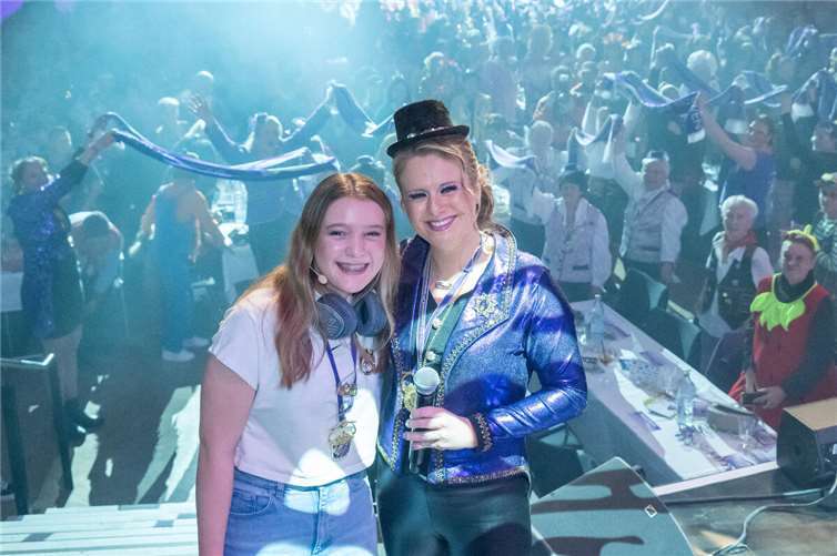 Die beiden Geehrten v.li. Clara Hähn und Nicole Flick