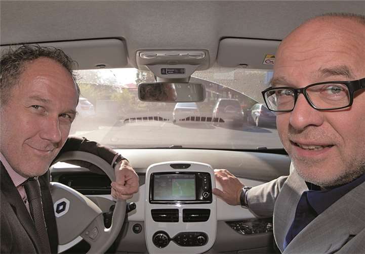 Die beiden Geschäftsführer Jörg Ostermann (links) und Kai Birkner lenken gemeinsam die Geschicke des regionalen Versorgungsunternehmens enewa.