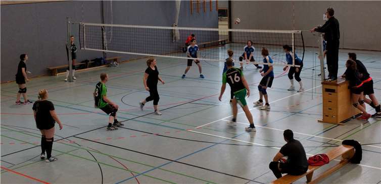 Die beiden Hobby-Mixed-Mannschaften bestritten ihr zweites Turnier der Saison in Koblenz.privat