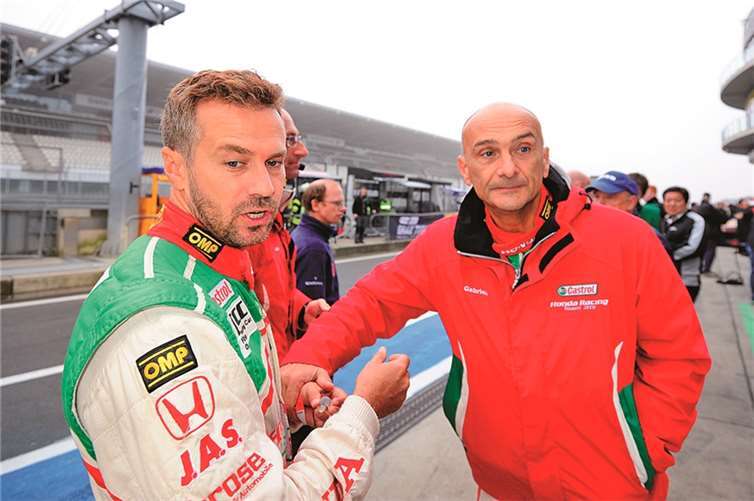 Die beiden Honda WM Piloten, (v.li.) Tiago Monteiro und Gabriele Tarquini.