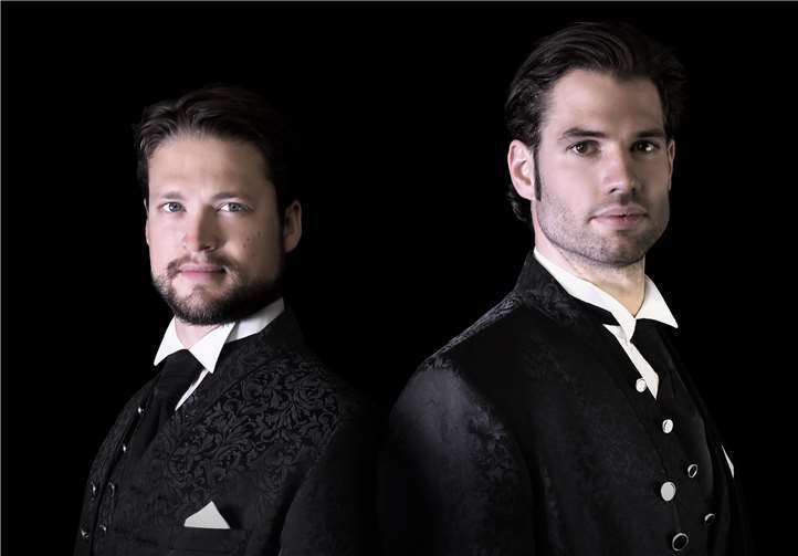 Die beiden Magier entdeckten schon in sehr frühen Jahren ihre Begeisterung für die Zauberkunst. privat