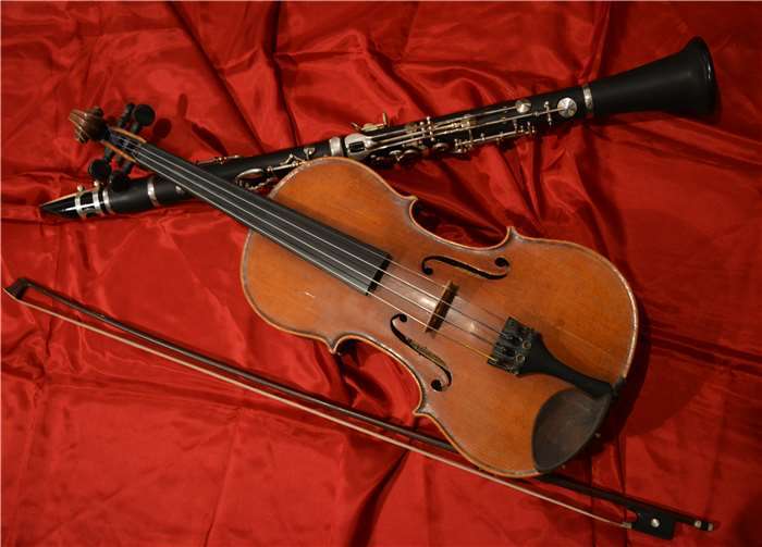 Die beiden Orchester benötigen weitere Klarinetten und Streicher. privat