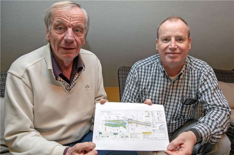 Die beiden Ortsvorsteher Ralf Decker und Ferdinand Koll aus Altendorf und Ersdorf freuen sich über Fortschritte bei der Verbesserung der Verkehrssituation in den beiden Ortschaften, wünschen sich aber noch mehr Maßnahmen für die Sicherheit ihre Bürger. JOST