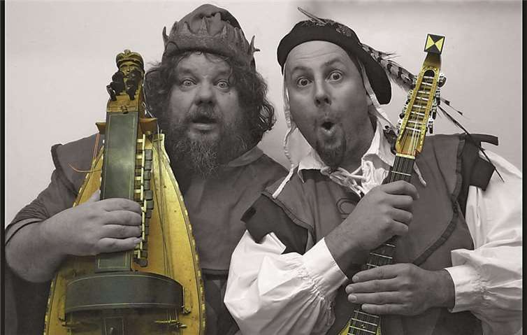 Die beiden „Pampatut“- Musiker Holger Hoffmann und Max von Gluchowe. privat