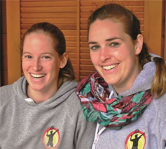 Die beiden Siegerinnen des Turniers, Isabelle Kohlhaas und Tammy Thomae vom TC Müschenbach.