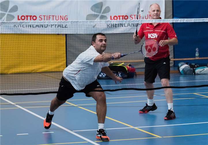 Die beiden Spitzenspieler Skender Bunjaku und Claus Schulte.