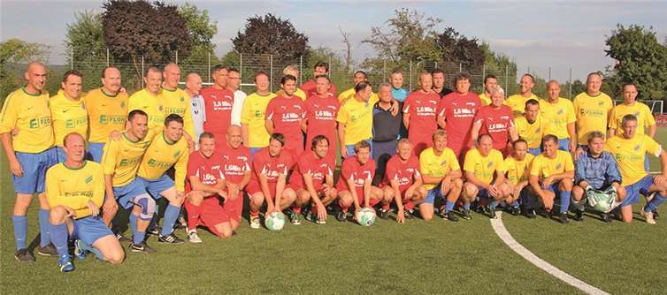 Die beiden Teams. privat