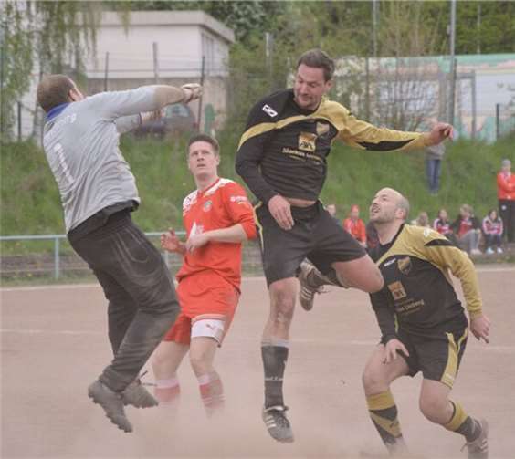 Die beiden Torschützen Oliver Gruner (r.) und Thomas Arck. privat