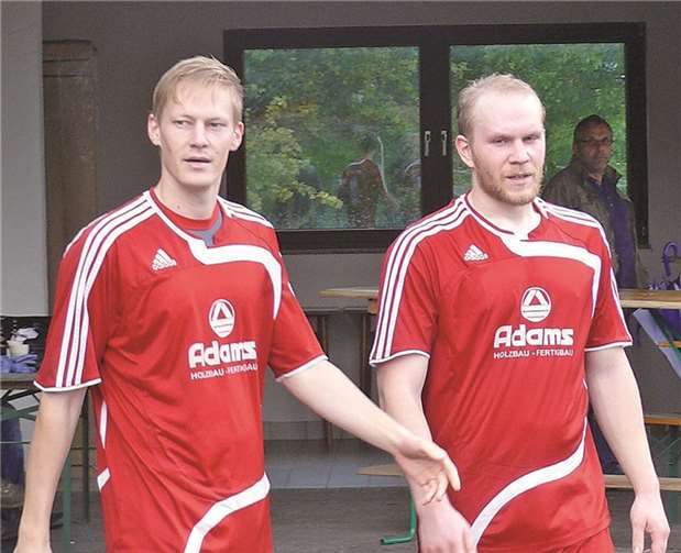 Die beiden Torschützen des SC Niederzissen, David Schmitz (links) und Simon Hubertus Lang. Schmitz traf gleich fünfmal.privat
