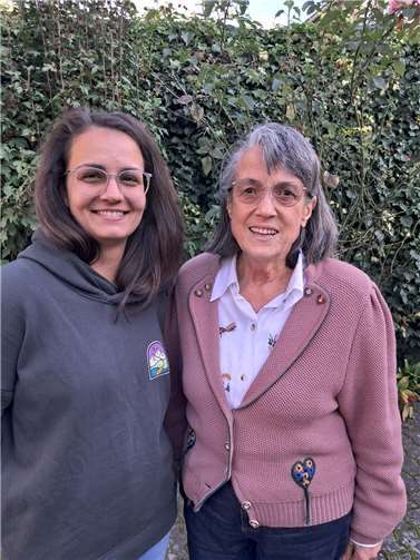 Die beiden Trauerbegleiterinnen Teresa Mautes und Hannelore Wilms leiten den Treff für trauernde Eltern.  Foto: Beate Christ