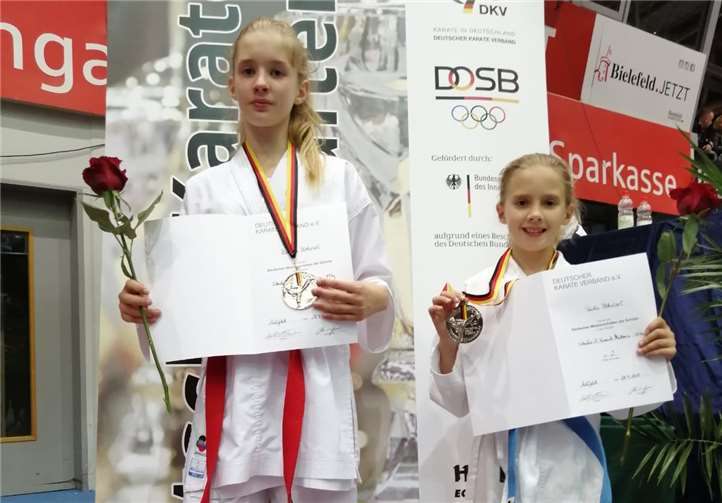 Die beiden Vizemeisterinnen Hannah und Paula Hoheisel.Fotos: privat