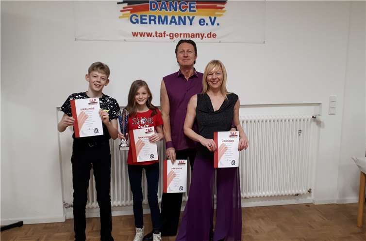 Die beiden erfolgreichen Turnierpaare.Foto: privat