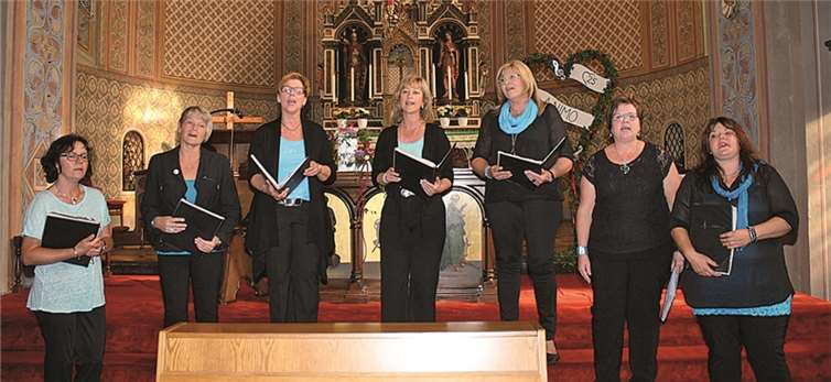Die bekannte Singgruppe ANIMO feierte kürzlich ihr 25-jähriges Gründungsjubiläum mit einem Chorkonzert in der Ernster Pfarrkirche. TE