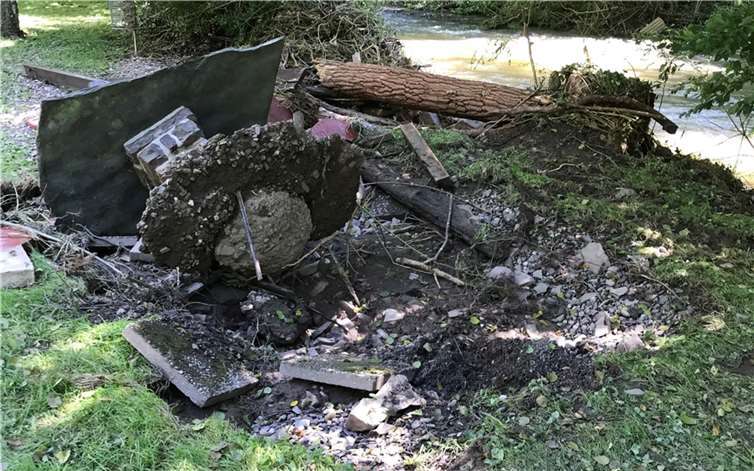Beliebter Treffpunkt wurde Opfer der Fluten Die beliebte „Rudi Ruh“ wurde von den Wassermassen zerstört.Foto: privat