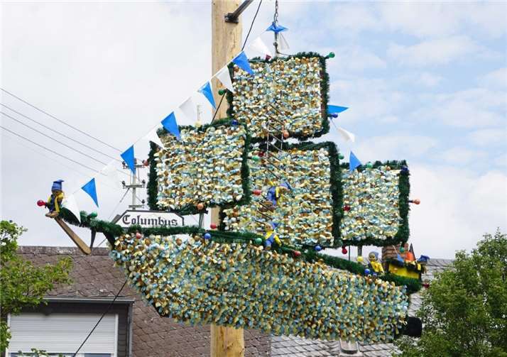 Die besondere Attraktion derImmendorfer Kirmes ist jährlich das „Columbus-Schiff“.