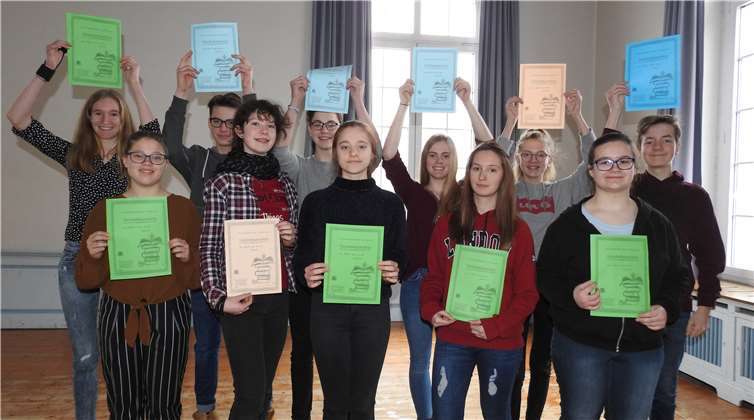 Die besten Präsentationen der Praktikanten des Rhein-Wied-Gymnasiums erfuhren eine Auszeichnung. Foto: privat