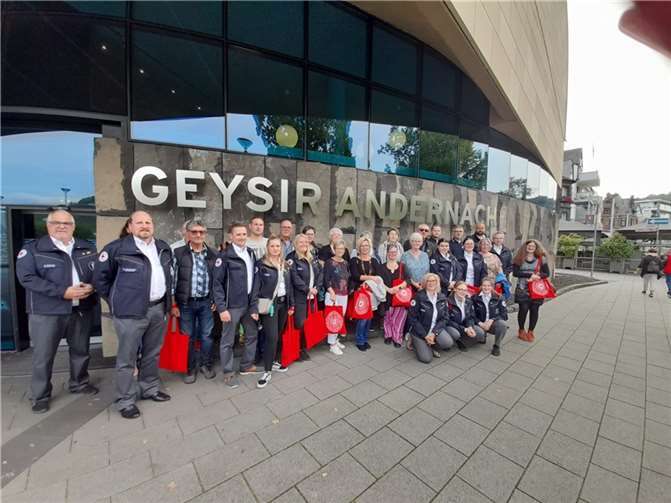 Die diesjährige Ehrung für Blutspender und aktive Mitglieder des DRK OV Niederbieber wurde kürzlich im Geysir Zentrum in Andernach durchgeführt.  Foto: DRK OV Niederbieber