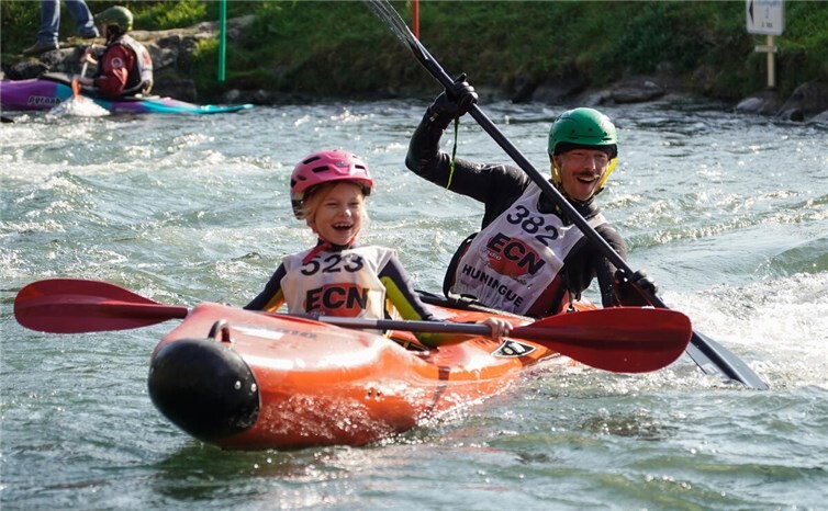 Die diesjährige Fahrt der Kanuten zur Wildwasseranlage in Hüningen stieß auf große Begeisterung. Foto: privat