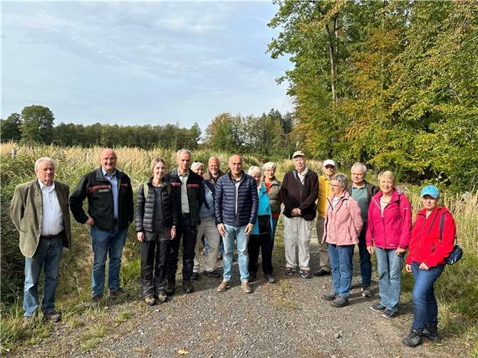 Die diesjährige Führung legte ihren Schwerpunkt in die Betrachtung des Zusammenspiels von Wald, Wild und Jagd. Foto: : Beate Kerres