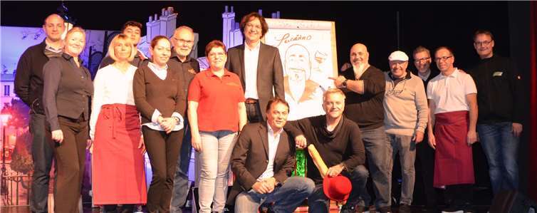 Die diesjährige Häppchenaktion in der Rheinhalle war ein voller Erfolg mit vielen zufriedenen Gesichtern.privat