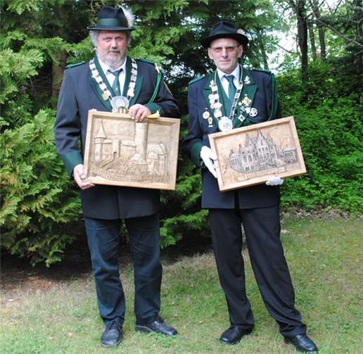 Die diesjährige Könige beim Königschießen in Niedermendig.Privat