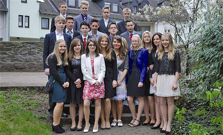 Die diesjährigen Konfirmandinnen und Konfirmanden.  privat