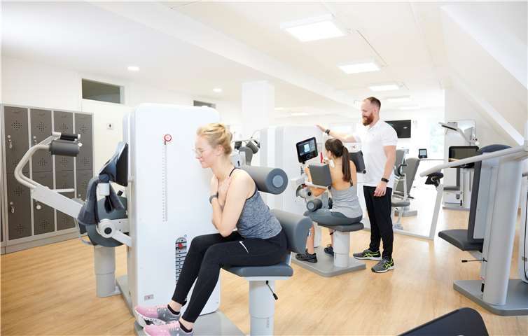 Die dmt. Medical Fitness und die dmt. Physiotherapie arbeiten mit Prävention gegen die folgenschwere Volkskrankheit.Foto: privat