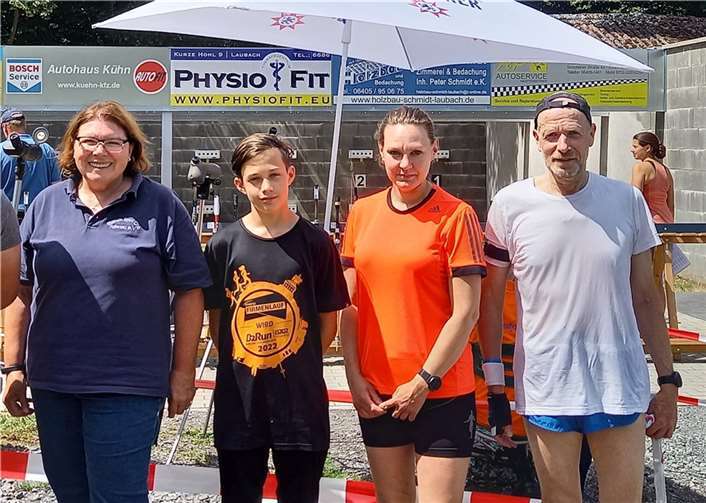 Die drei BSC-Starter und ihre zufriedene Betreuerin.  Foto: privat