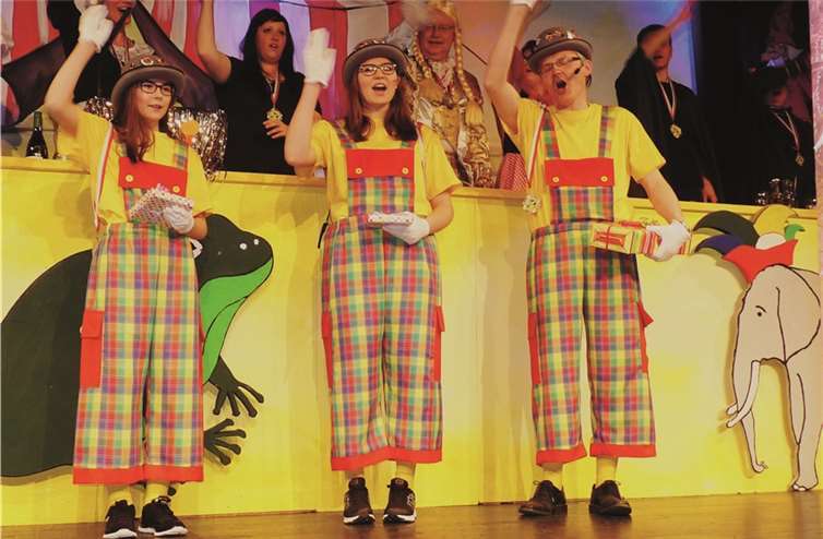 Die „drei Breiköpp“ aus Wehr, Kurt Gerhartz mit seinen beiden Töchtern Pia und Vera, lösten beim Publikum wahre Lachsalven aus.