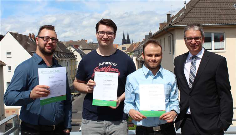 Die drei Preisträger 2018: (V.l.): André Lux, Robin Mersinger, Patrick Horster und Andreas Rieß, Vorstand der Josefs-Gesellschaft. Foto: Josefs-Gesellschaft