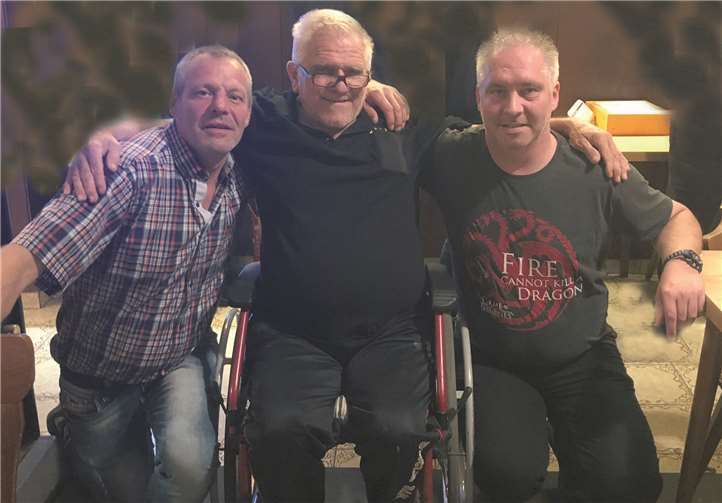 Die drei Sieger der Stadtmeisterschaft im Eifler Hof: Links der Vizemeister Wolfgang Adam aus Koisdorf, in der Mitte Peter Wötzel aus Oberscheidweiler, und rechts der Stadtmeister 2018, Dirk Enzinger, ebenfalls aus Koisdorf. privat