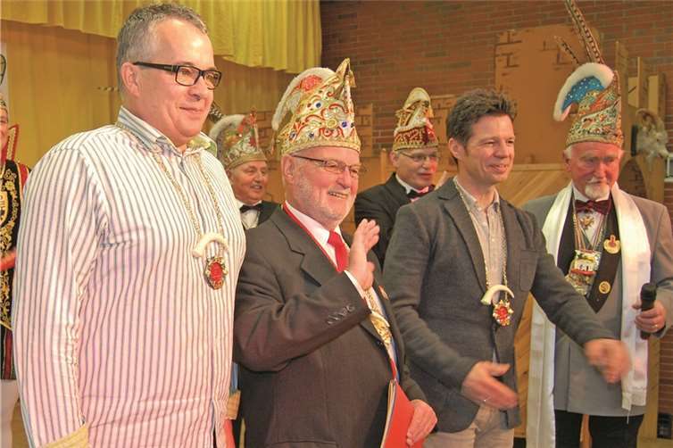 Die drei Träger des Meckerordens und der Ordensstifter: v.l.: Sascha Zeus, Stefan Augst, Michael Wirbitzky, Wolfgang Paulsen.