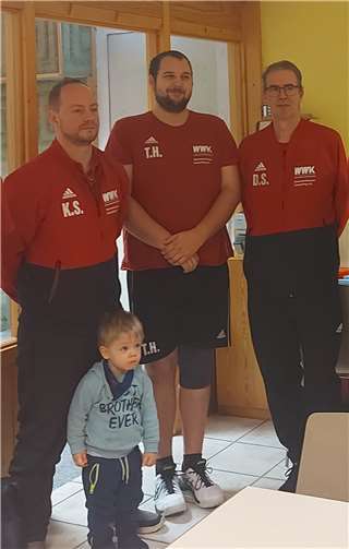 Die drei besten Spieler des KSV Stromberg 1: v.r. D. Schneider, T. Hübgen und K. Schumacher mit Nachwuchsspieler H. Schumacher.  Foto: privat