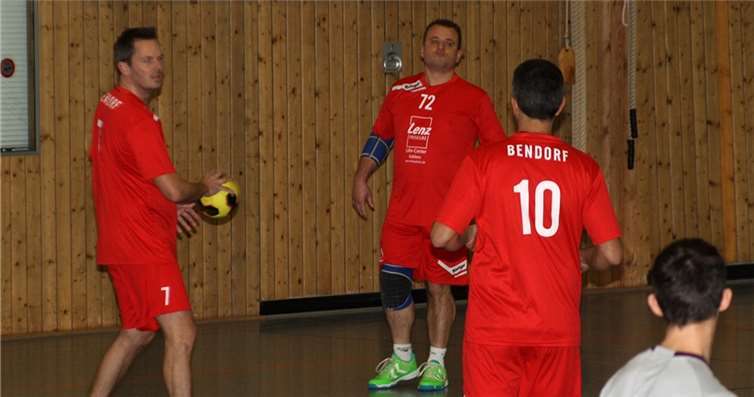 Die dritte Mannschaft des TSB musste in einem harten Spiel ihre erkämpfte Führung wieder abgeben. privat