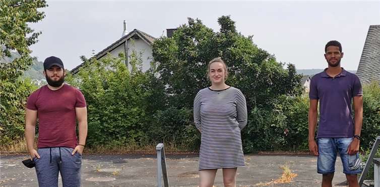 Die ehrenamtlichen Lehrpersonen in Niederzissen: (v.l.) Fiete Schopp, Caroline Massion und Yannick Kardeis. Foto: privat