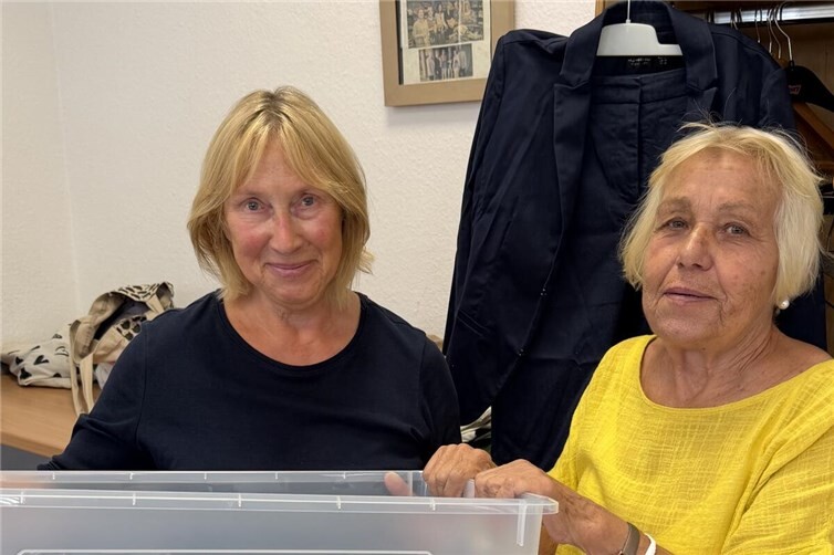 Die ehrenamtlichen Mitarbeiterinnen freuen sich über Spenden