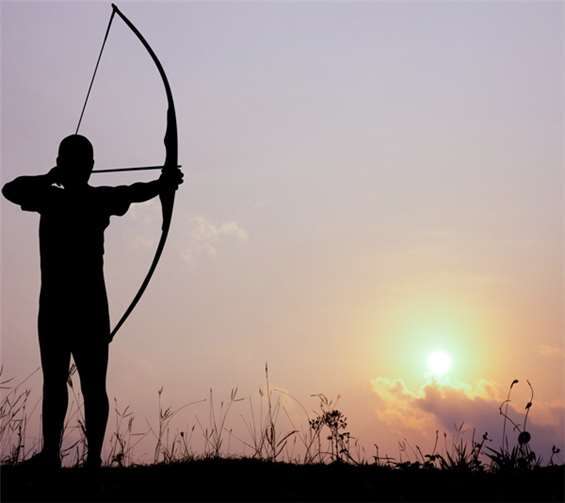 Die eigenen Kräfte aktivieren - intuitives Bogenschießen als Kraftquelle für Körper und Geist - darum geht es bei dem Workshop am Samstag, 22. August 2020 in Schuld.Foto: Privat