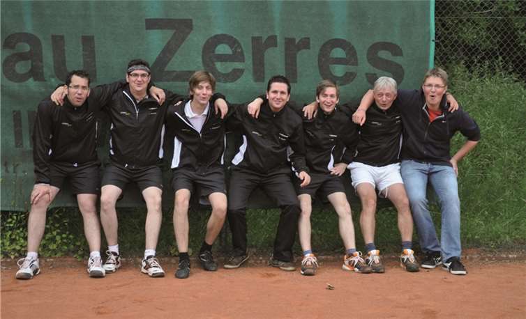 Die erfolgreiche Herrenmannschaft des TC Maischeid.privat