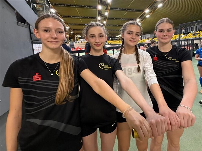 Die erfolgreiche Staffel mit v.l.: Paula Dahmen, Johanna Scheufen, Maya Waschulewski und Lina Näkel.  Foto: Jens Fahrenbruch