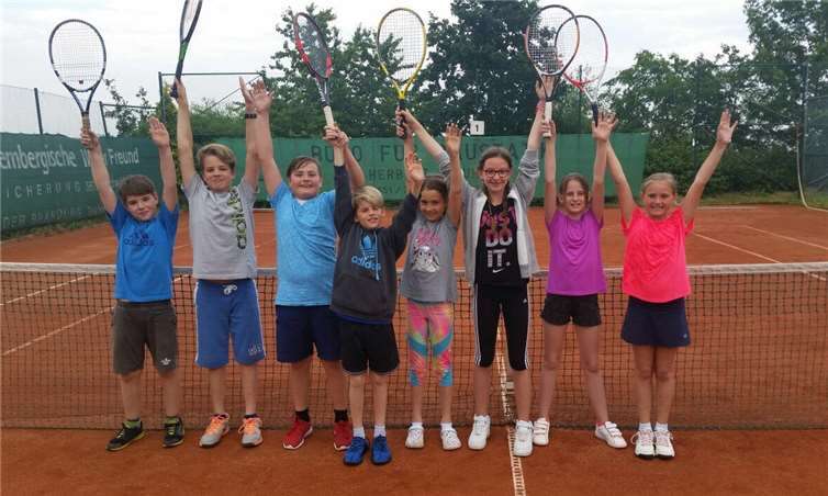 Die erfolgreiche U12: Louis Leich, Ole Gerling, Vincenz Thomé, Elias Bauerfeld, Insa Gerling, Emily Balukovic, Luisa Hellinger und Leonie Thome