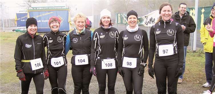 Die erfolgreichen Damen bei den Bezirks-Crossmeisterschaften.privat
