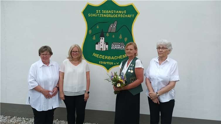 Die erfolgreichen Damen, v.l. Marion Theisen, Claudia Langen, Brigitte Hopp (neue Liesel) und Roswitha Ippendorf.